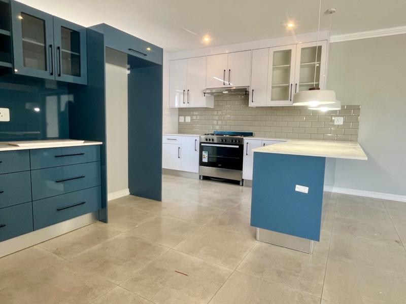 3 Bedroom Property for Sale in Fraaiuitsig Western Cape